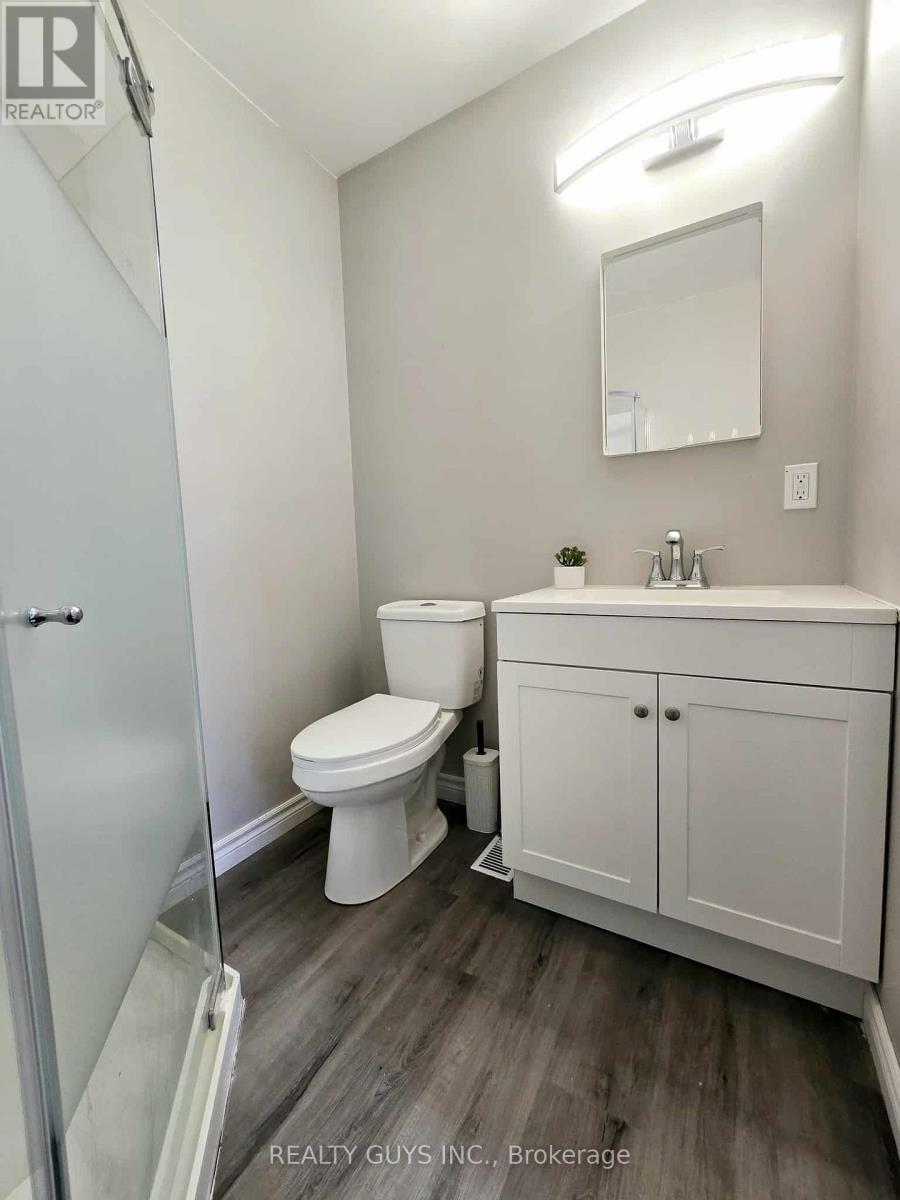 909 Fairbairn Street, Peterborough North (North), Ontario  K9H 6C2 - Photo 15 - X12138111