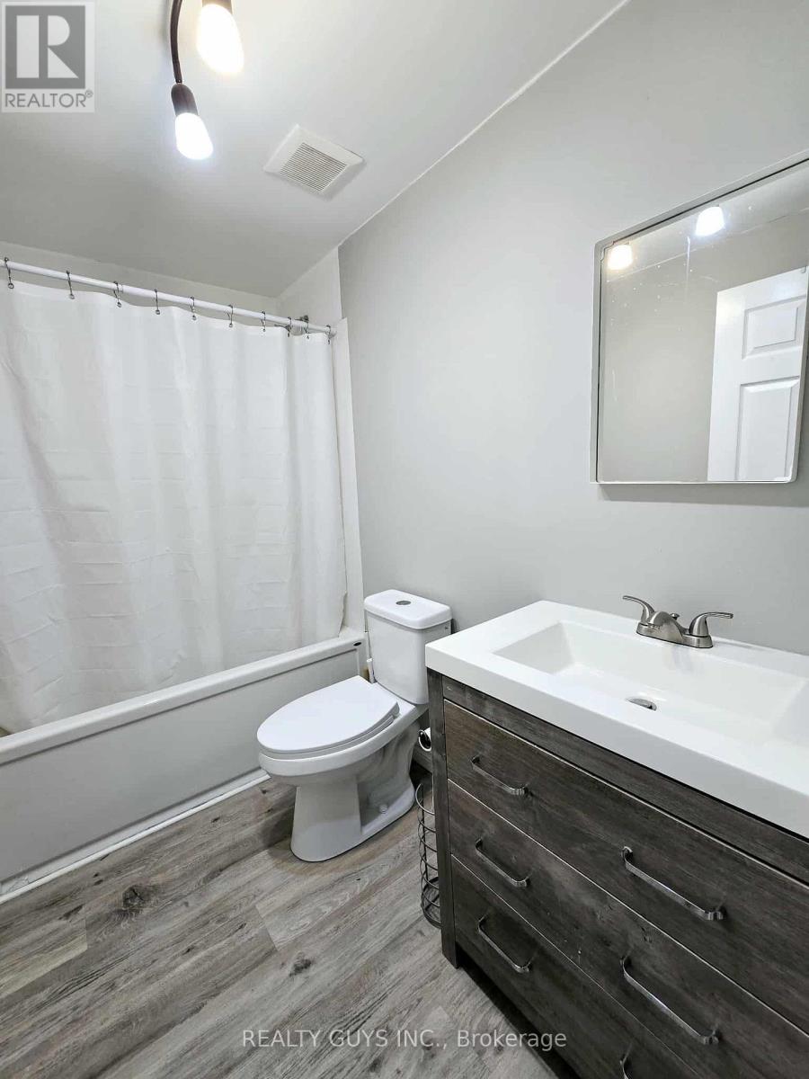 909 Fairbairn Street, Peterborough North (North), Ontario  K9H 6C2 - Photo 23 - X12138111