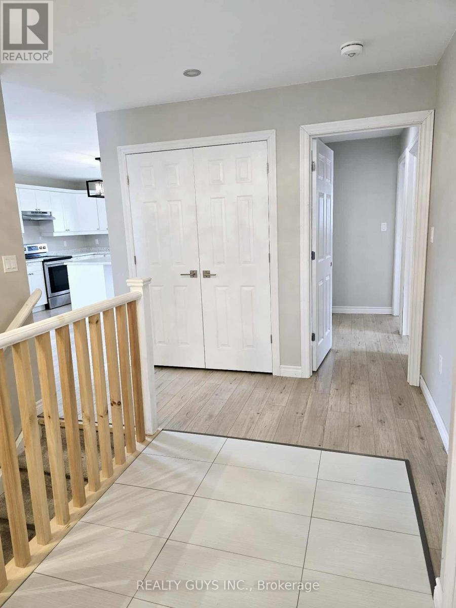 909 Fairbairn Street, Peterborough North (North), Ontario  K9H 6C2 - Photo 6 - X12138111