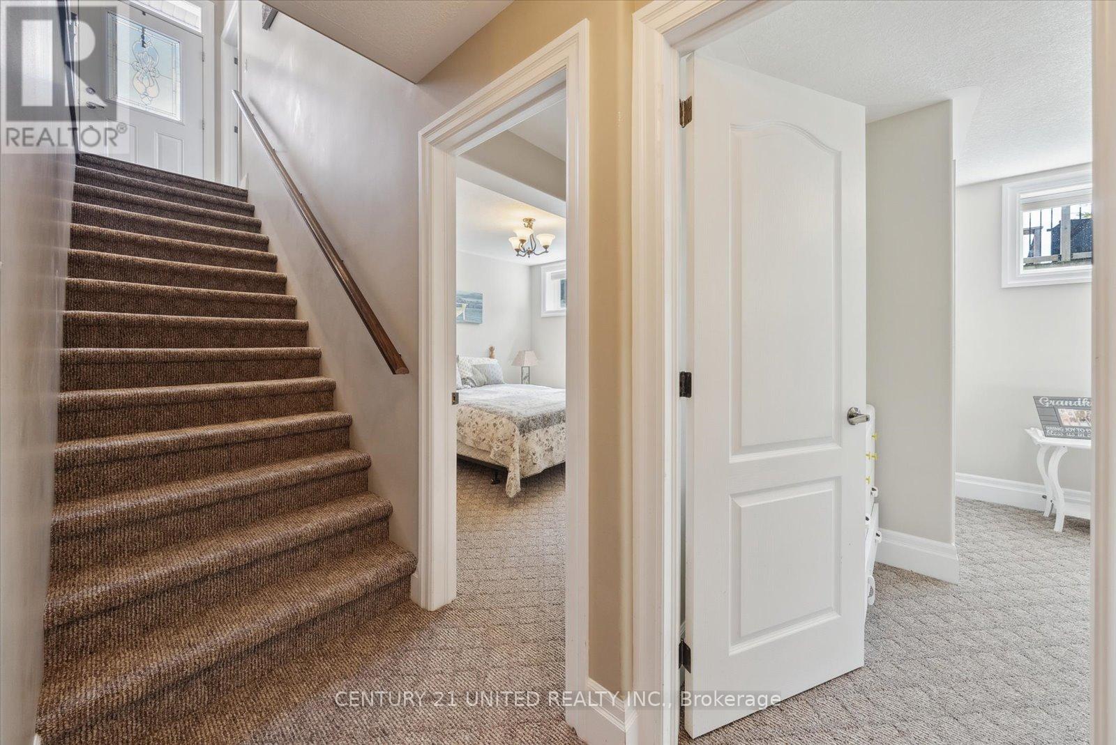 154 - 301 Carnegie Avenue, Peterborough North (University Heights), Ontario  K9L 0B3 - Photo 21 - X12138256