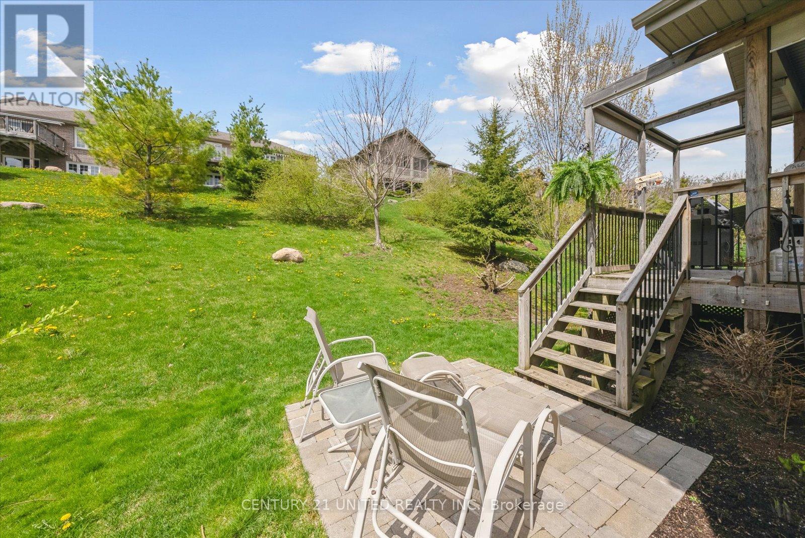 154 - 301 Carnegie Avenue, Peterborough North (University Heights), Ontario  K9L 0B3 - Photo 28 - X12138256