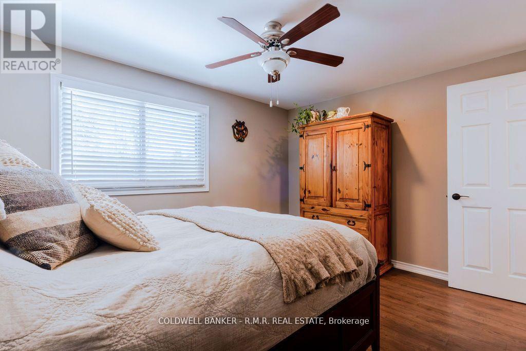 2 Rogers Road, Kawartha Lakes (Lindsay), Ontario  K9V 5C3 - Photo 20 - X12138515