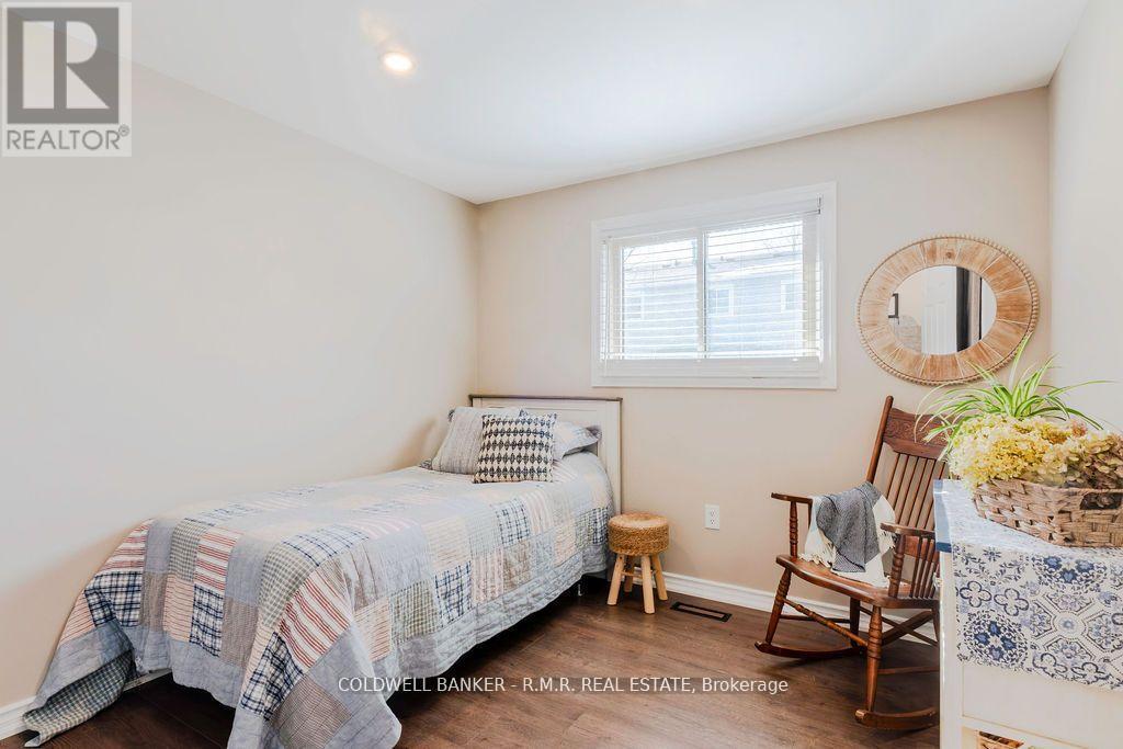 2 Rogers Road, Kawartha Lakes (Lindsay), Ontario  K9V 5C3 - Photo 25 - X12138515