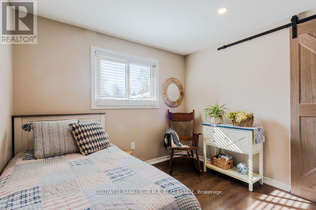2 Rogers Road, Kawartha Lakes (Lindsay), Ontario  K9V 5C3 - Photo 26 - X12138515