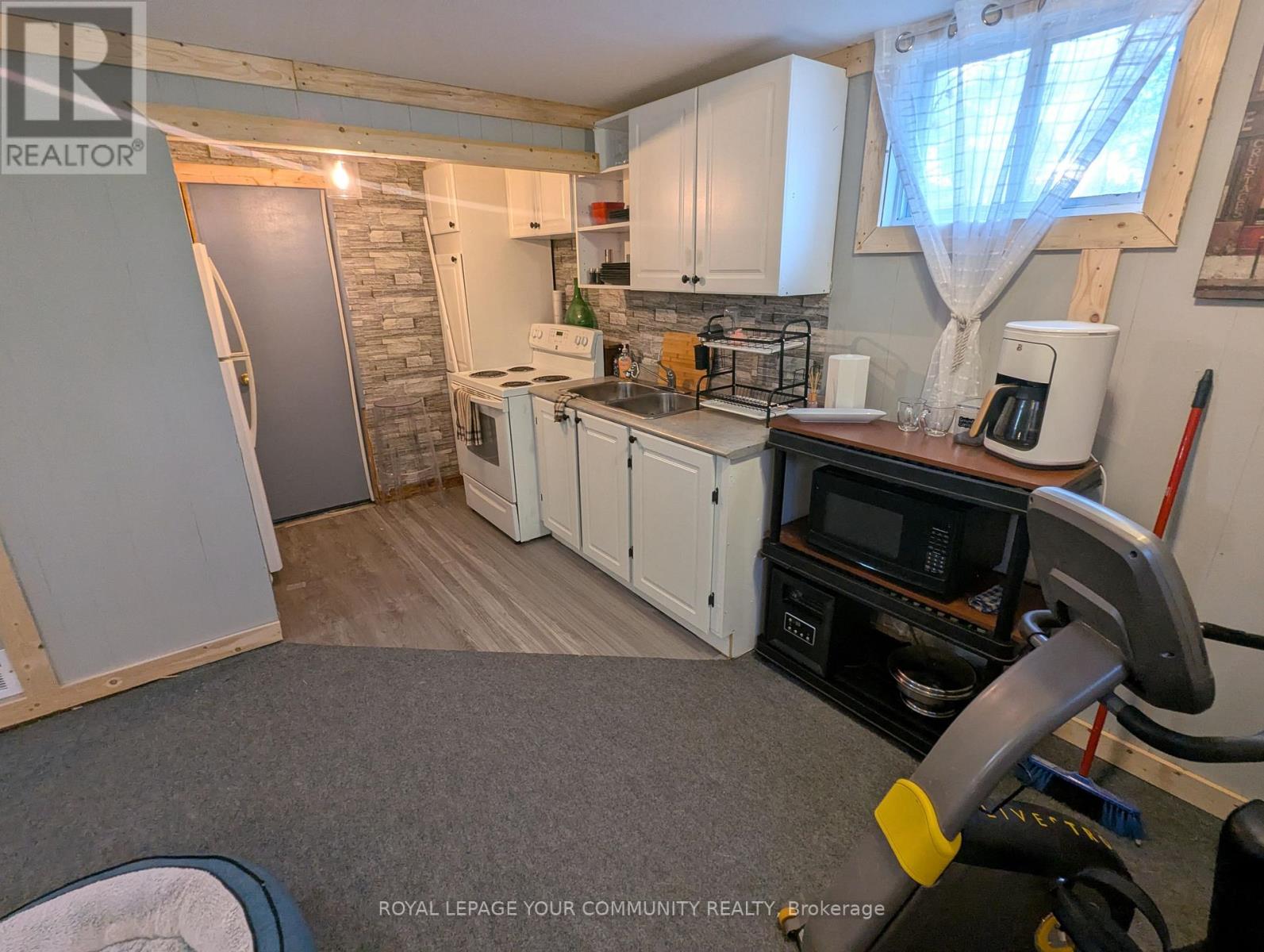 42 Sprucedale Street, Highlands East (Bicroft Ward), Ontario  K0L 1M0 - Photo 25 - X12138532