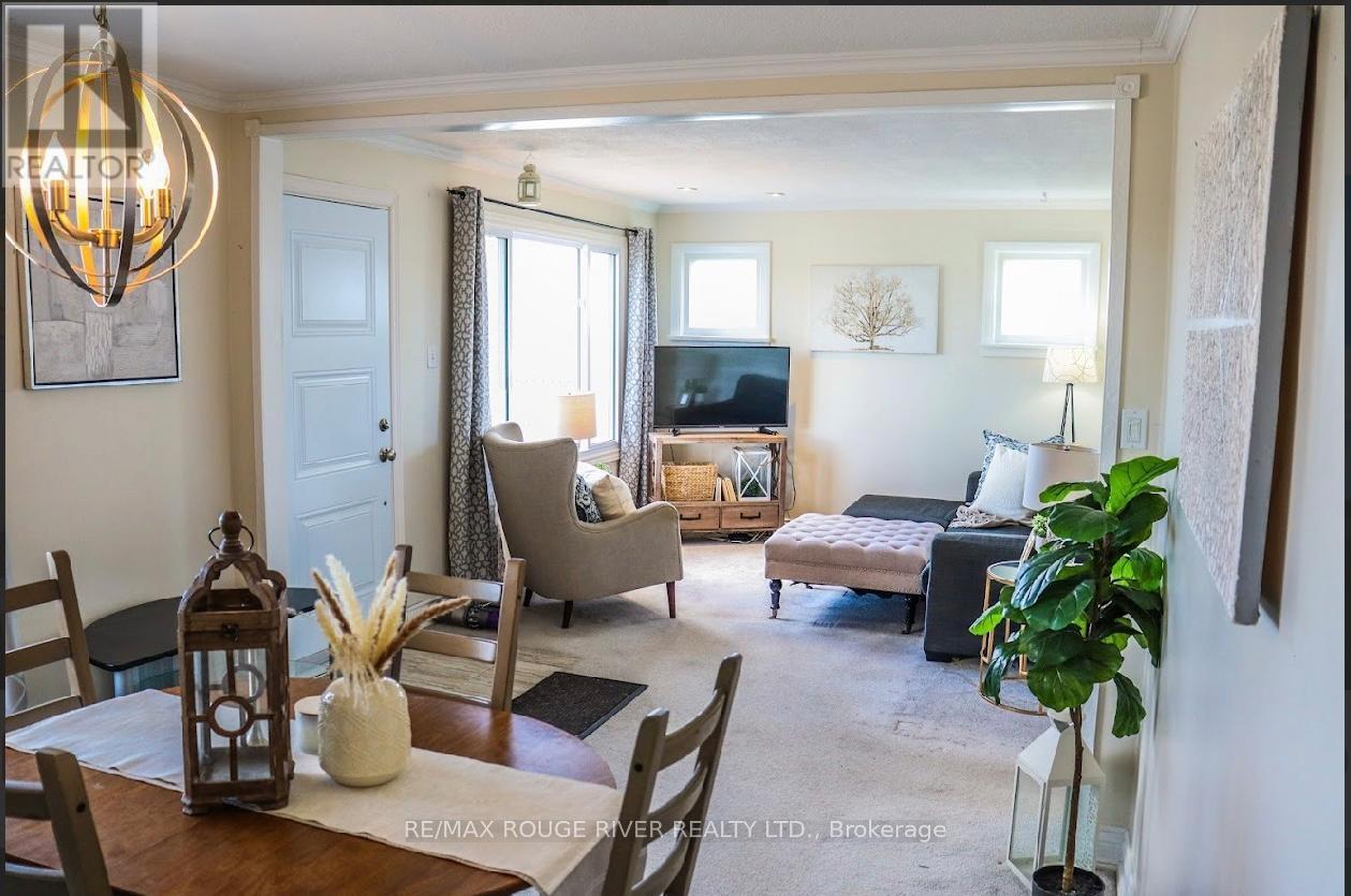 625 Towerhill Road, Peterborough North (North), Ontario  K9K 2N2 - Photo 5 - X12139178