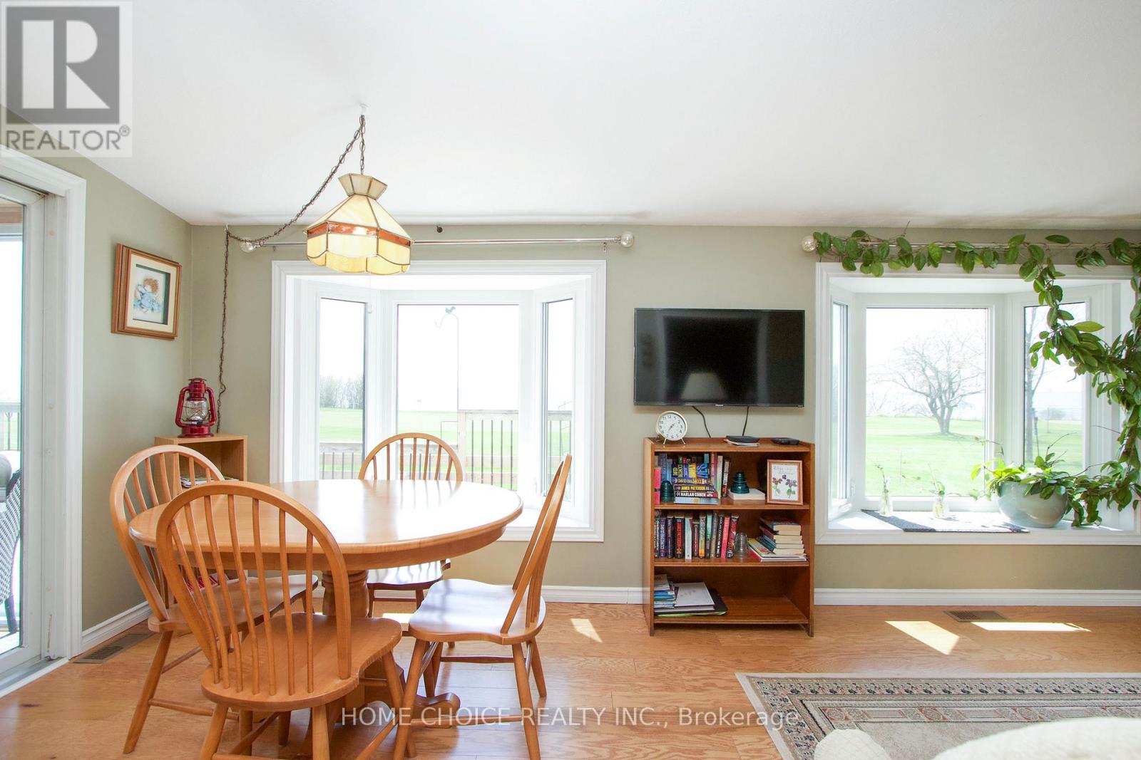 101 The Cove Road, Clarington (Newcastle), Ontario  L1B 1B2 - Photo 15 - E12139181