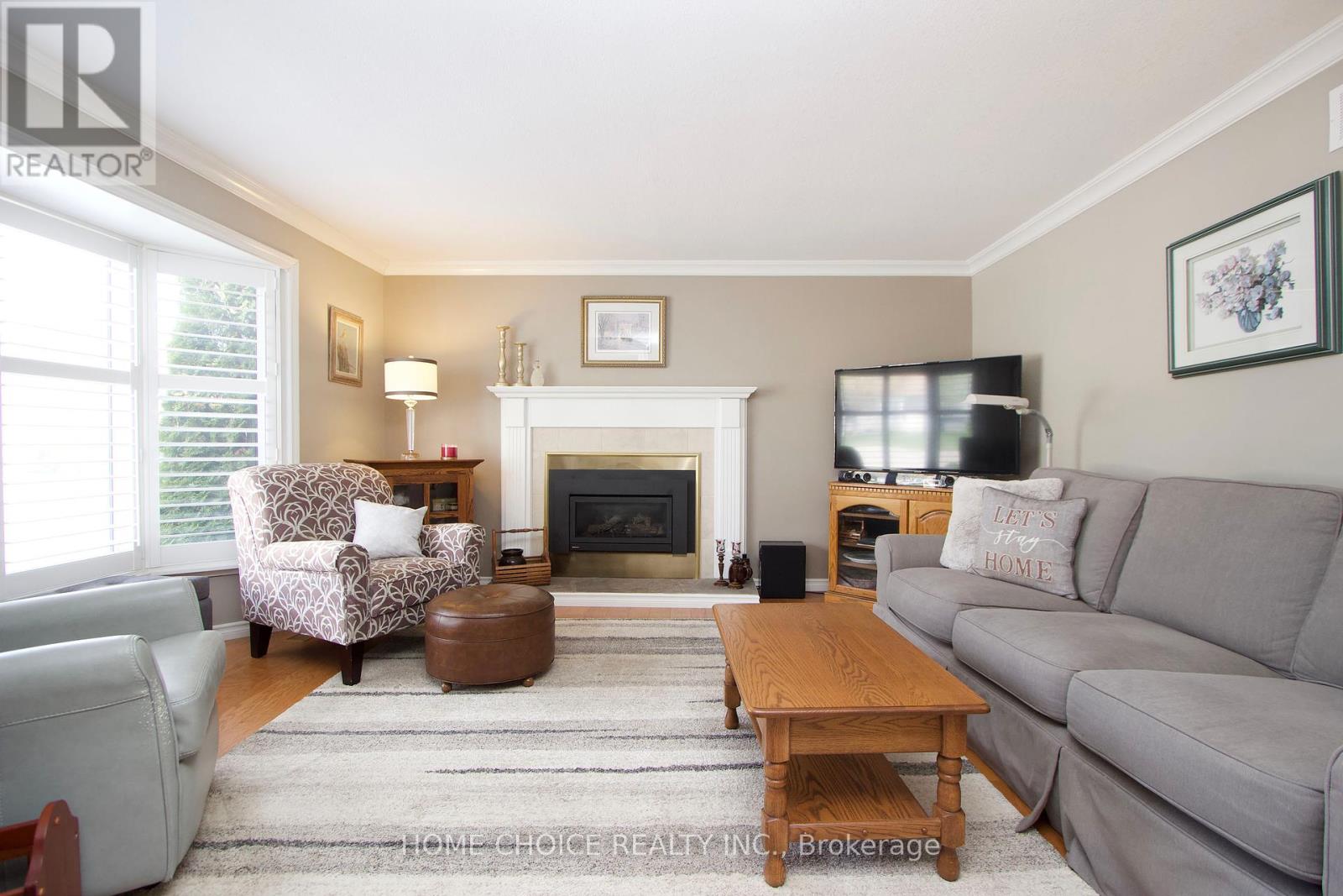 101 The Cove Road, Clarington (Newcastle), Ontario  L1B 1B2 - Photo 6 - E12139181
