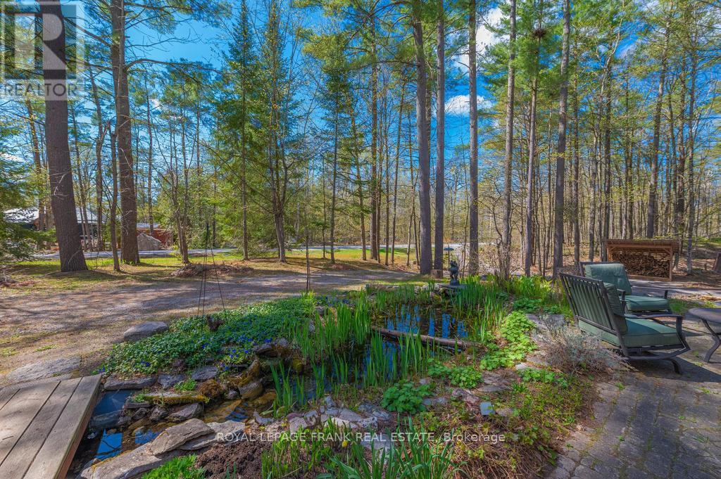 132 Sugarbush Crescent, Trent Lakes, Ontario  K0L 1J0 - Photo 4 - X12139267