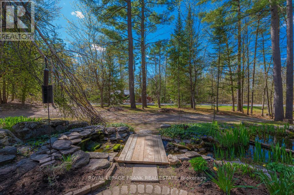 132 Sugarbush Crescent, Trent Lakes, Ontario  K0L 1J0 - Photo 5 - X12139267