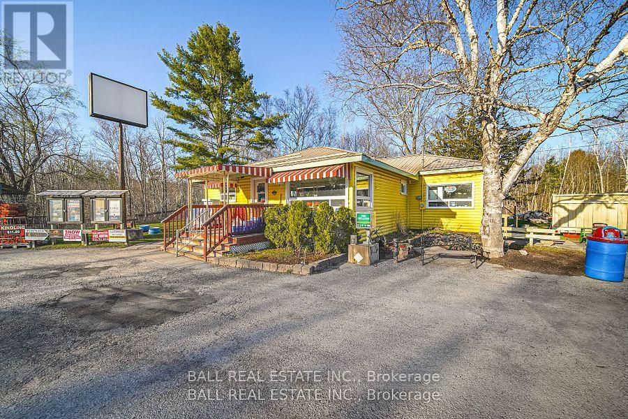 4007 County 6 Road, North Kawartha, Ontario  K0L 2H0 - Photo 21 - X12139289