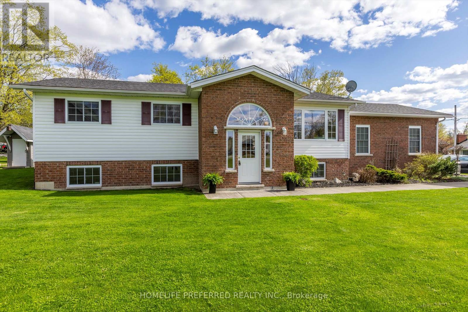 2445 Workman Street, Cavan Monaghan (Cavan Twp), Ontario  L0A 1C0 - Photo 2 - X12139374
