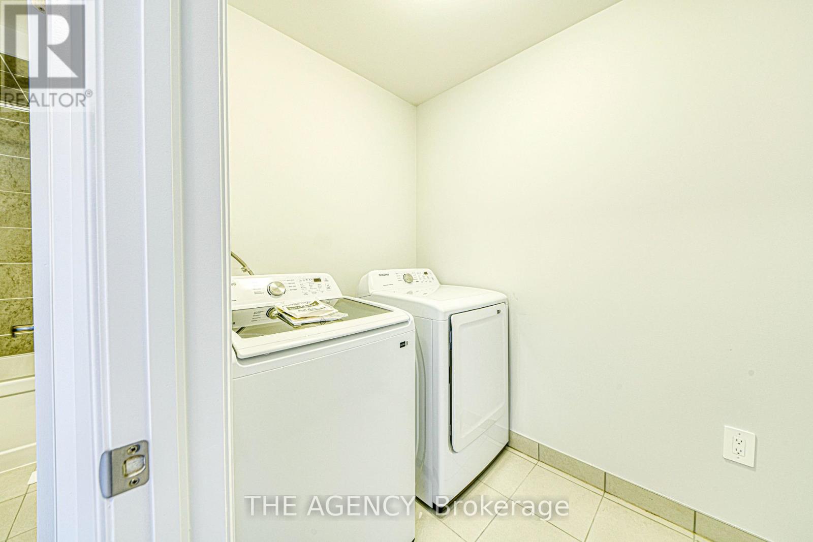 53 Butler Boulevard, Kawartha Lakes (Lindsay), Ontario  K9V 4R1 - Photo 19 - X12139340