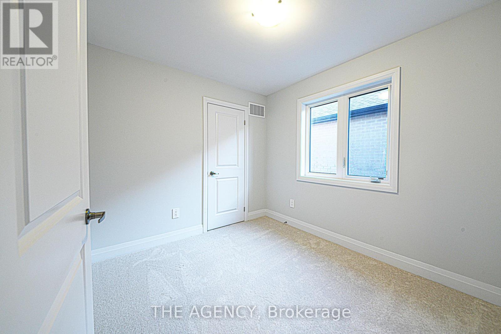 53 Butler Boulevard, Kawartha Lakes (Lindsay), Ontario  K9V 4R1 - Photo 24 - X12139340