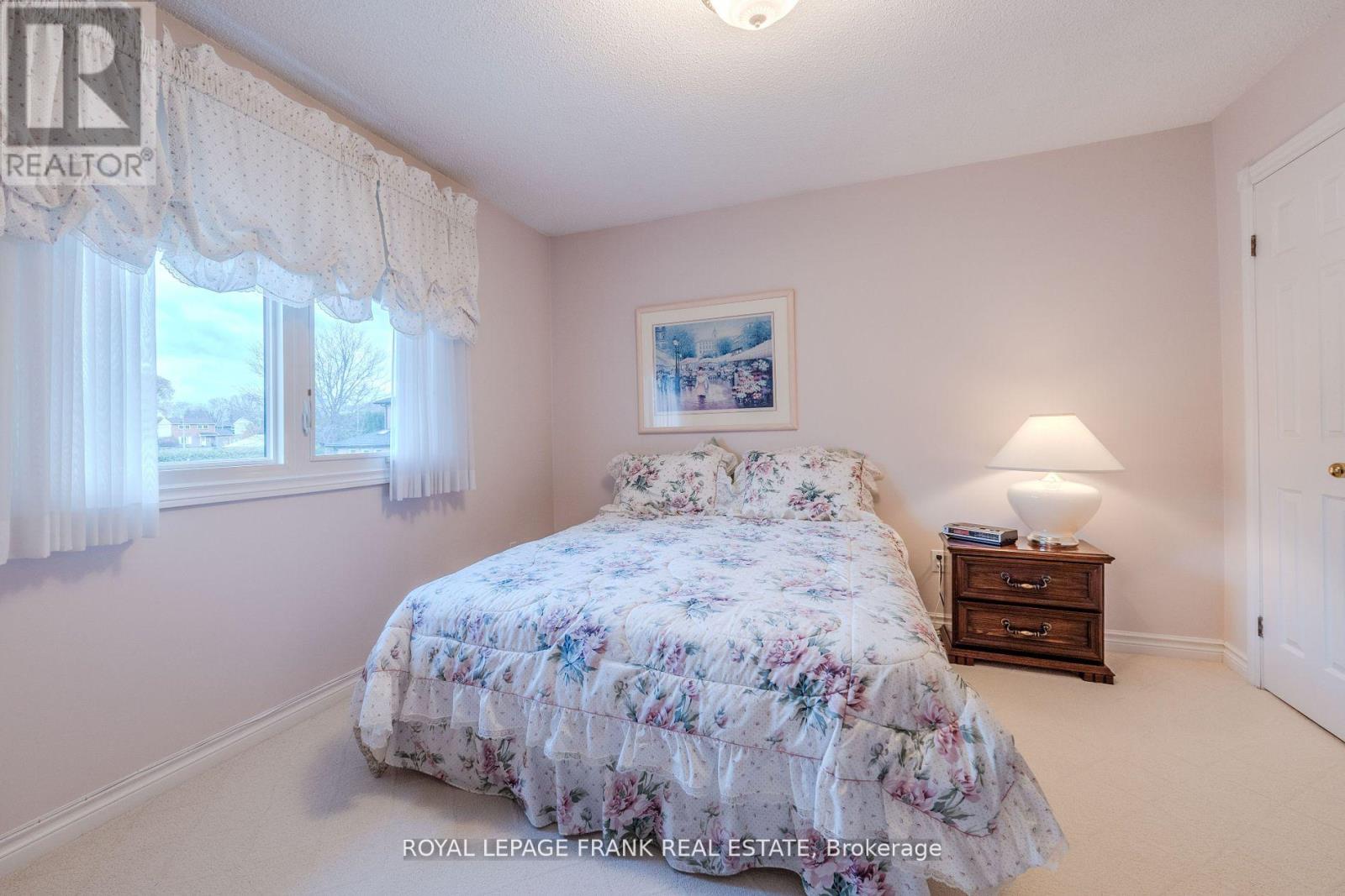 1 Dunsford Court, Kawartha Lakes (Lindsay), Ontario  K9V 5T3 - Photo 27 - X12139498