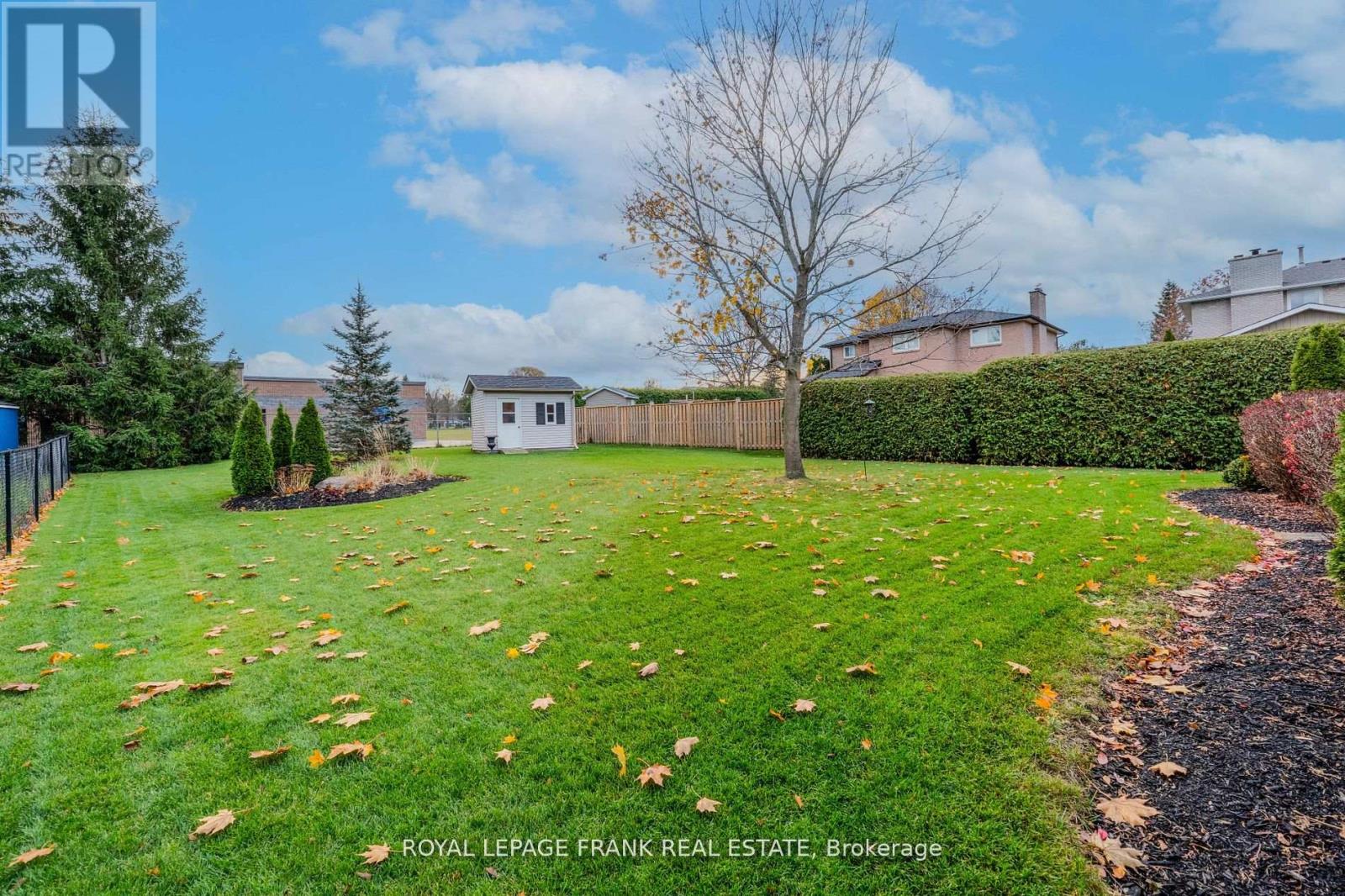 1 Dunsford Court, Kawartha Lakes (Lindsay), Ontario  K9V 5T3 - Photo 38 - X12139498