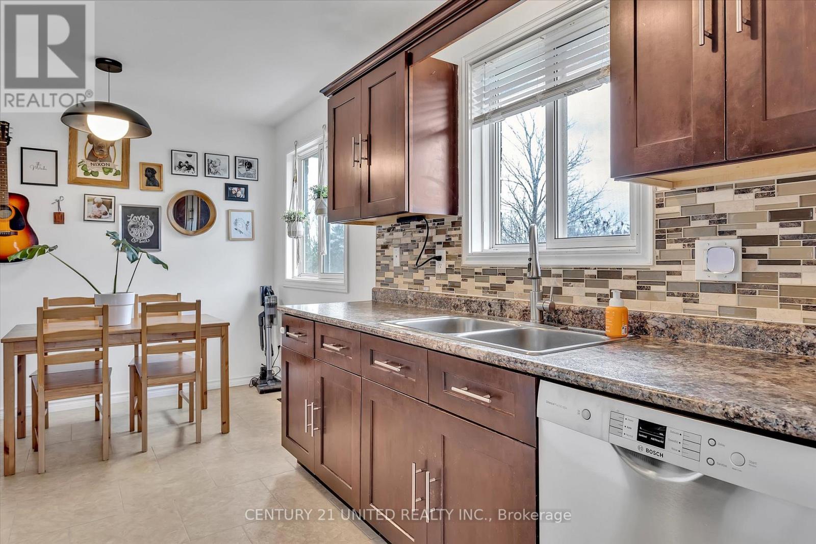510 Crystal Drive, Peterborough South (East), Ontario  K9J 8G8 - Photo 12 - X12139515
