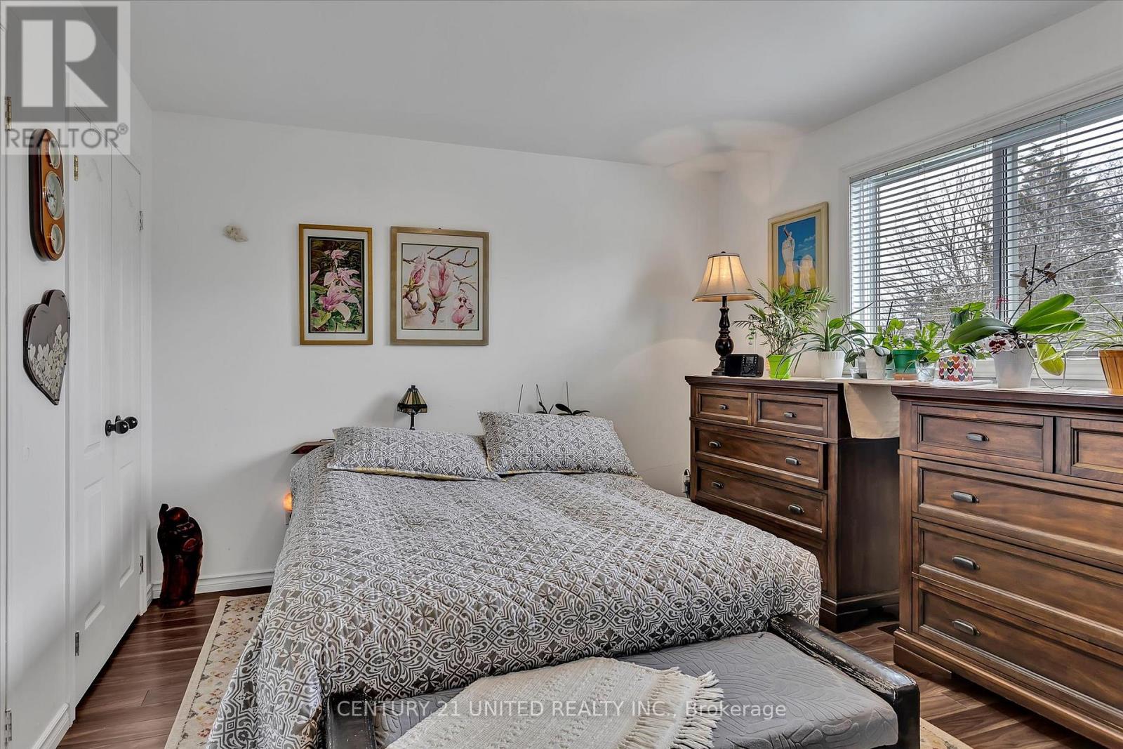 510 Crystal Drive, Peterborough South (East), Ontario  K9J 8G8 - Photo 26 - X12139515