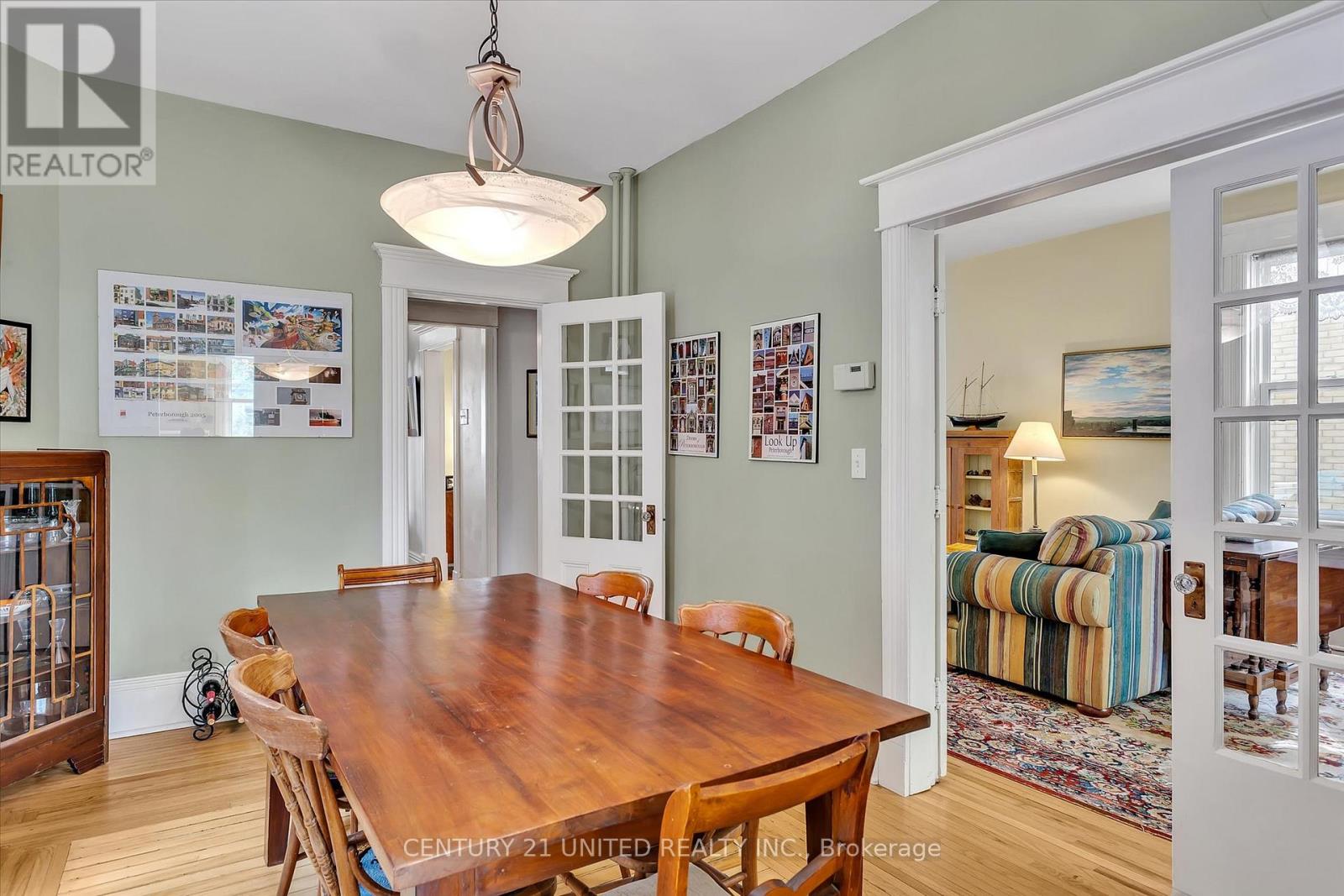 311 Pearl Avenue, Peterborough Central (Old West End), Ontario  K9J 5G4 - Photo 17 - X12139632