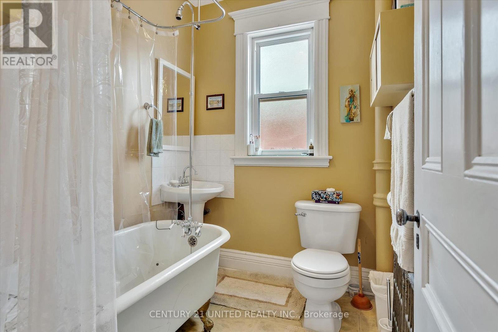 311 Pearl Avenue, Peterborough Central (Old West End), Ontario  K9J 5G4 - Photo 28 - X12139632