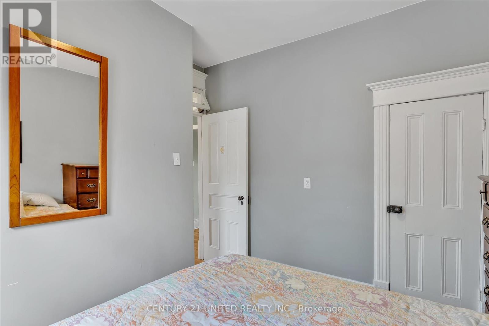 311 Pearl Avenue, Peterborough Central (Old West End), Ontario  K9J 5G4 - Photo 30 - X12139632