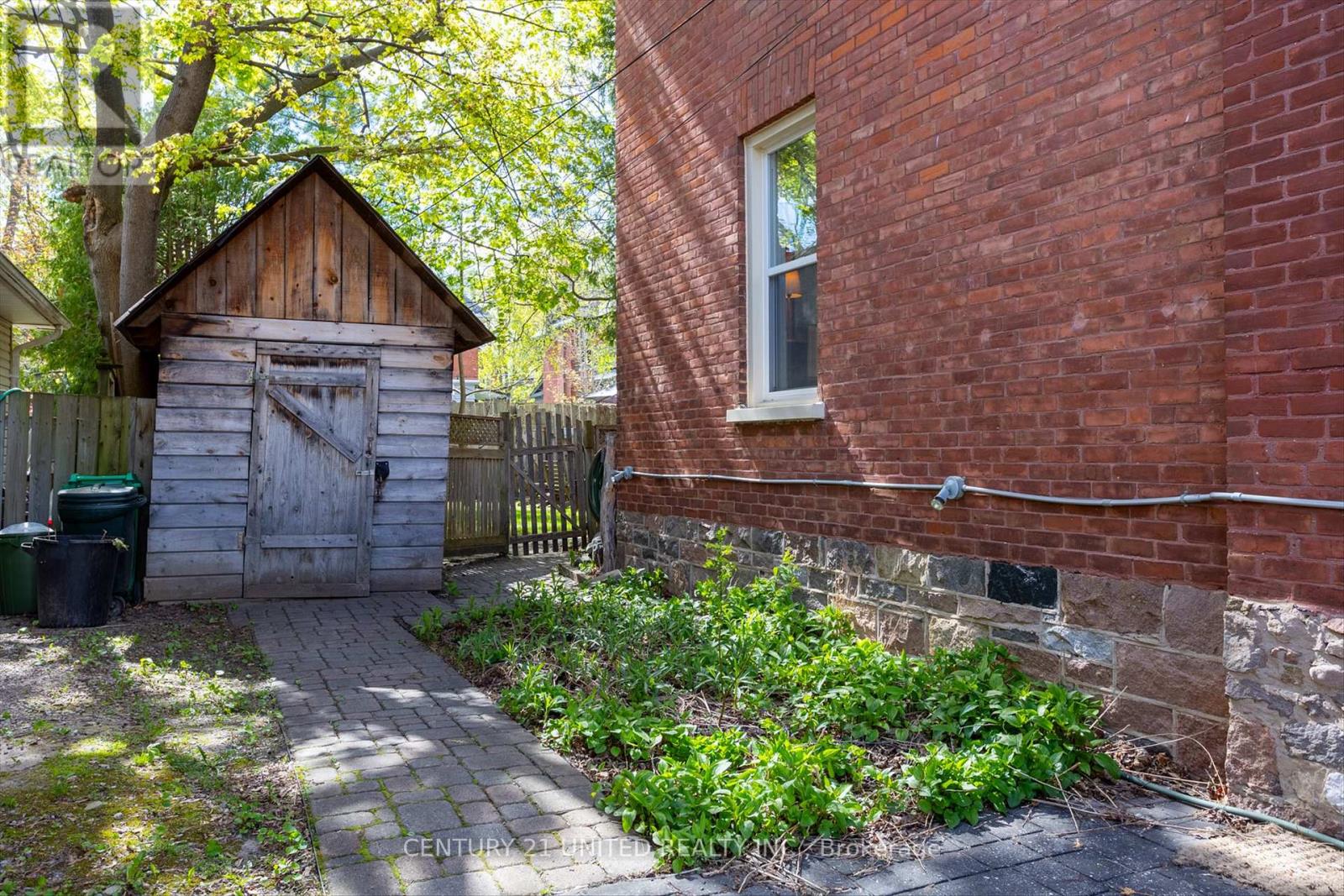 311 Pearl Avenue, Peterborough Central (Old West End), Ontario  K9J 5G4 - Photo 40 - X12139632