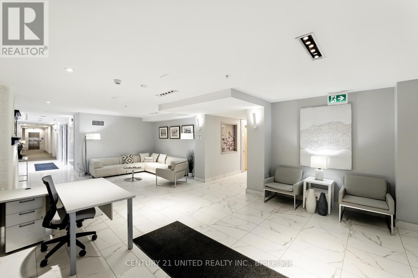 202 - 475 George Street N, Peterborough (Downtown), Ontario  K9J 3G6 - Photo 3 - X12139813
