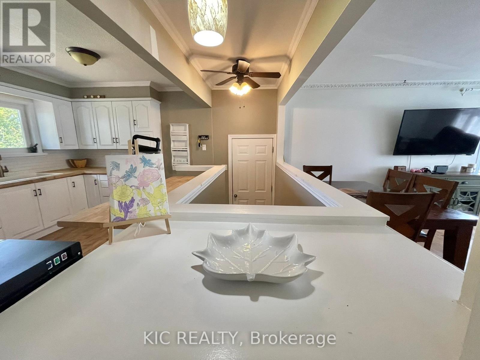 11 Mclean Avenue, Havelock-Belmont-Methuen (Havelock), Ontario  K0L 1Z0 - Photo 10 - X12140140