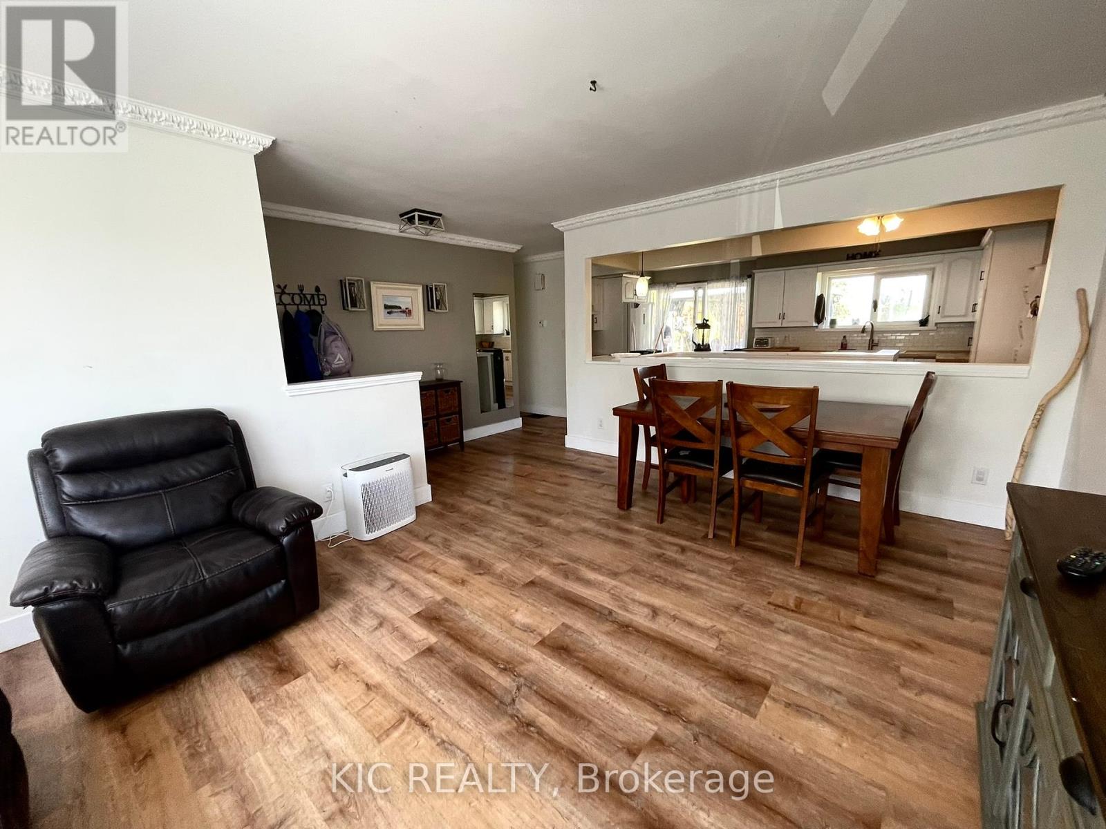 11 Mclean Avenue, Havelock-Belmont-Methuen (Havelock), Ontario  K0L 1Z0 - Photo 11 - X12140140