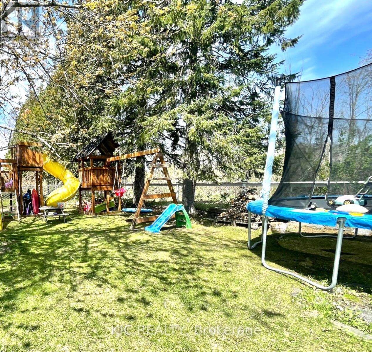 11 Mclean Avenue, Havelock-Belmont-Methuen (Havelock), Ontario  K0L 1Z0 - Photo 37 - X12140140