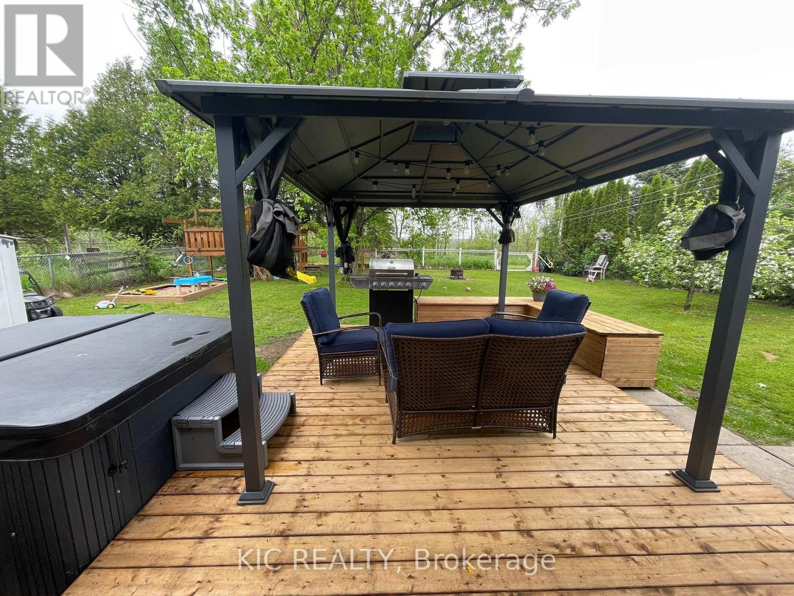 11 Mclean Avenue, Havelock-Belmont-Methuen (Havelock), Ontario  K0L 1Z0 - Photo 43 - X12140140