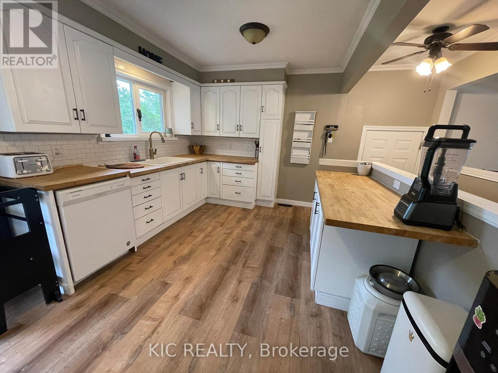 11 Mclean Avenue, Havelock-Belmont-Methuen (Havelock), Ontario  K0L 1Z0 - Photo 44 - X12140140