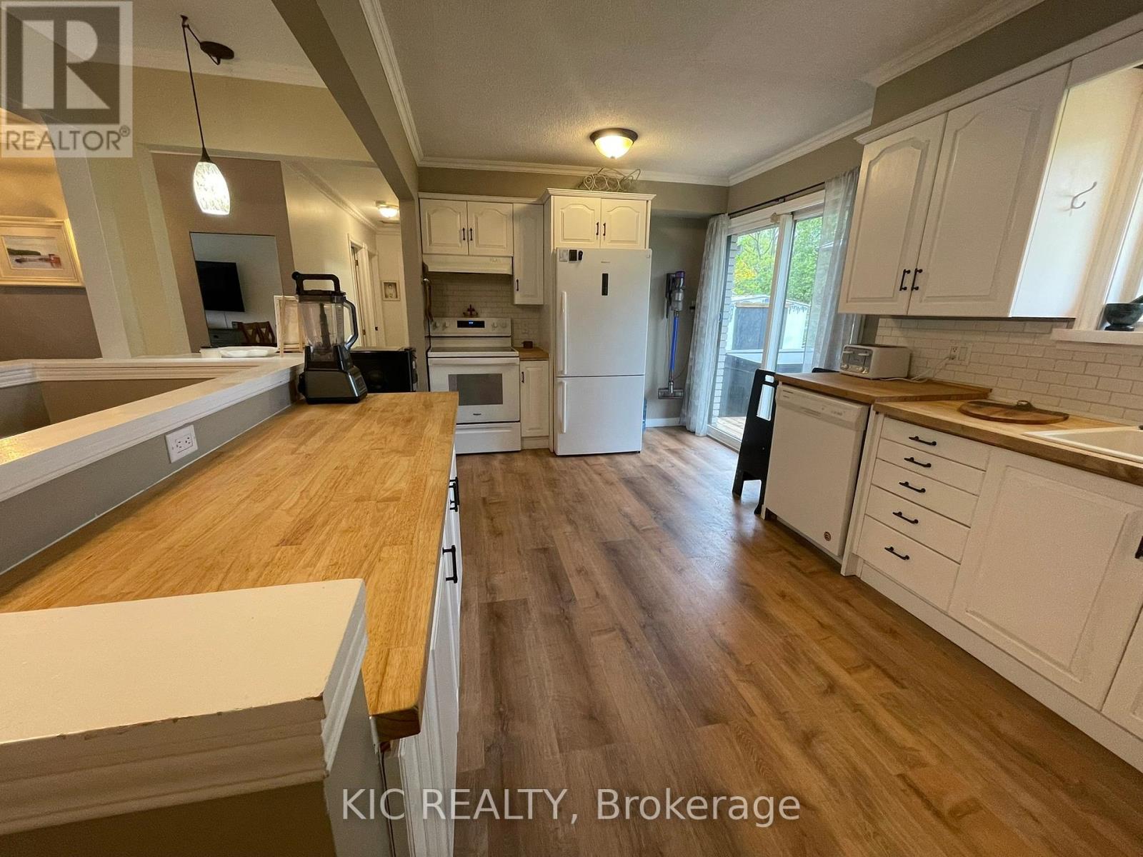 11 Mclean Avenue, Havelock-Belmont-Methuen (Havelock), Ontario  K0L 1Z0 - Photo 45 - X12140140