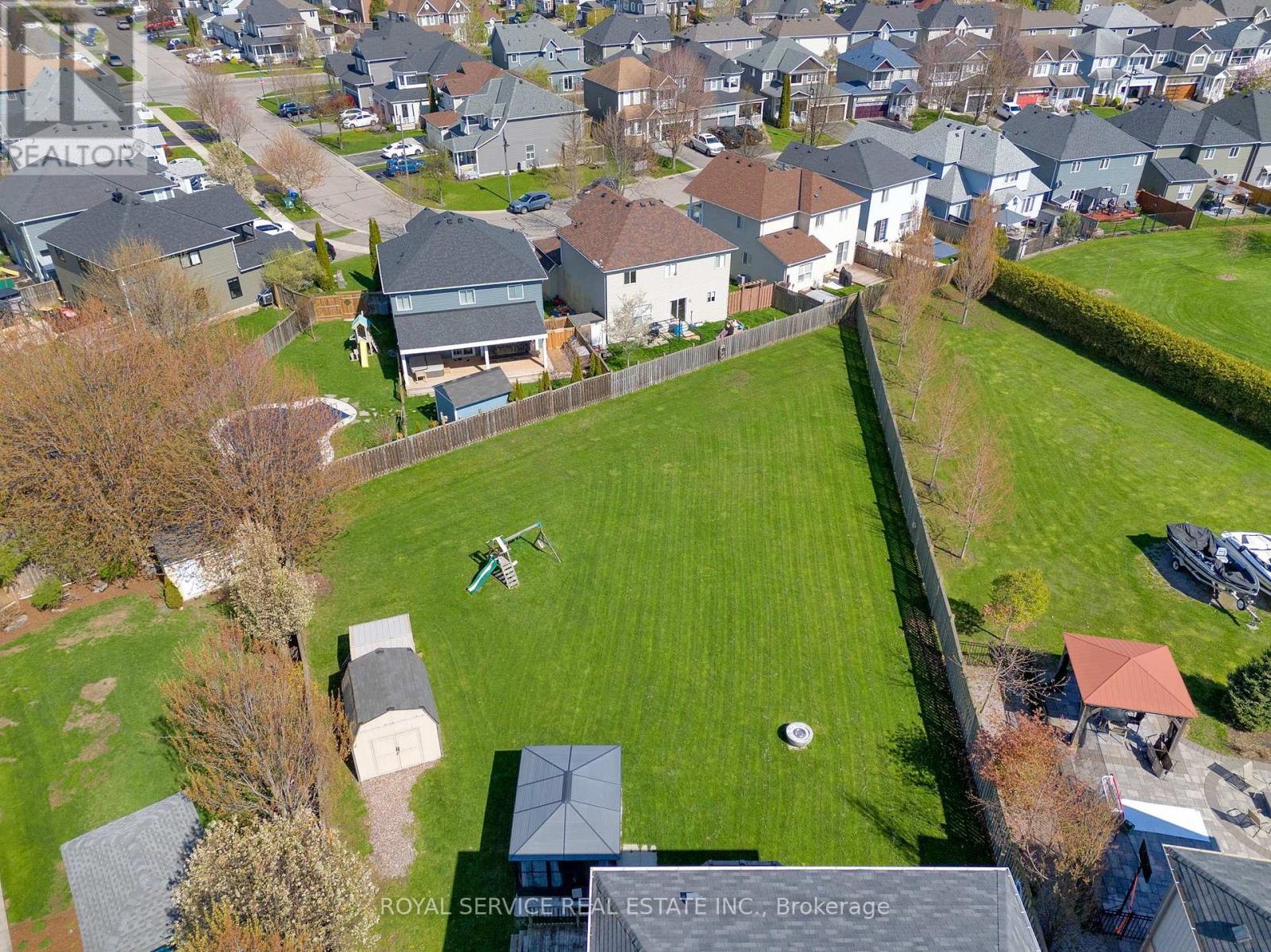 35 Alldread Crescent, Clarington (Newcastle), Ontario  L1B 0C2 - Photo 2 - E12140568