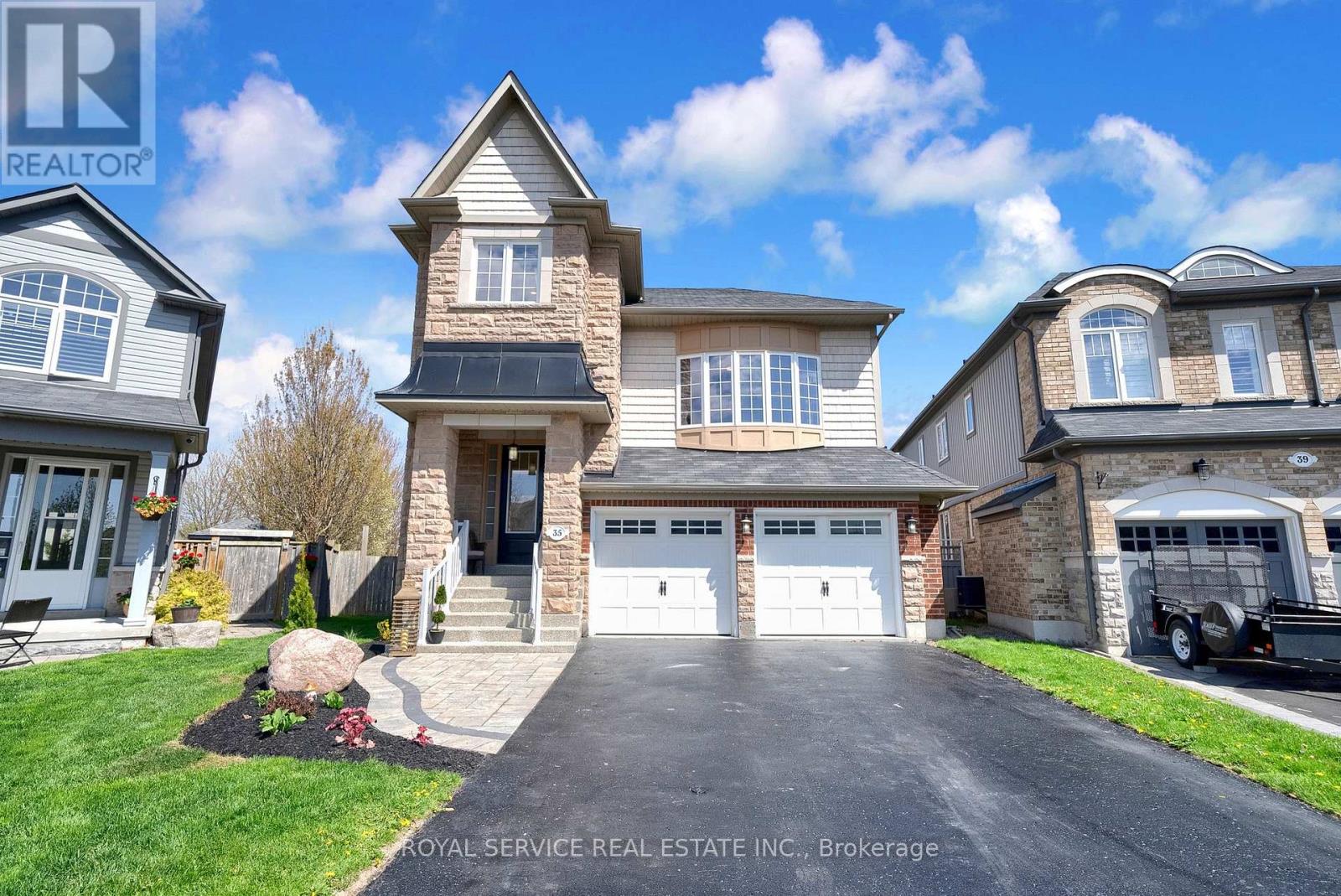 35 Alldread Crescent, Clarington (Newcastle), Ontario  L1B 0C2 - Photo 4 - E12140568