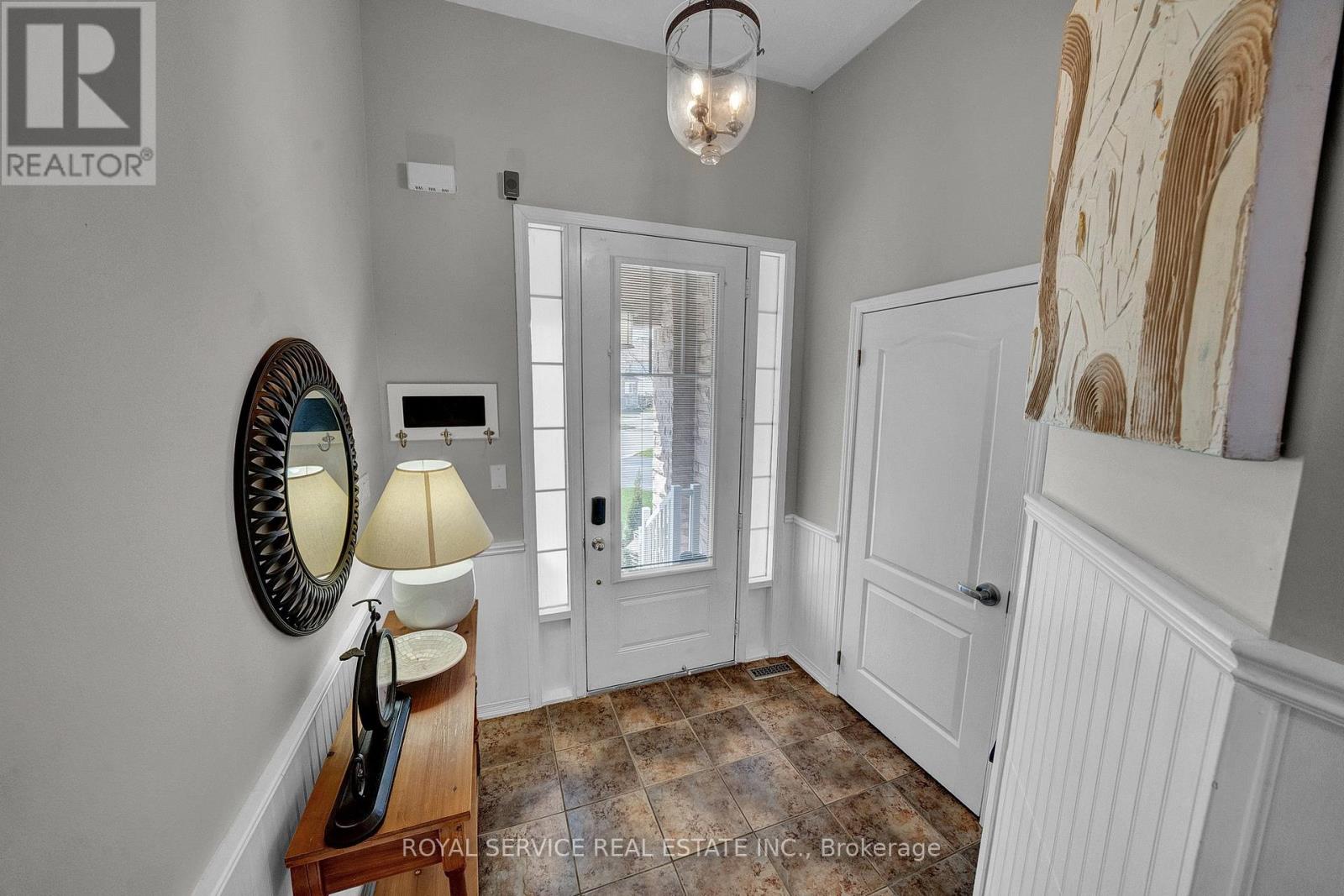 35 Alldread Crescent, Clarington (Newcastle), Ontario  L1B 0C2 - Photo 5 - E12140568