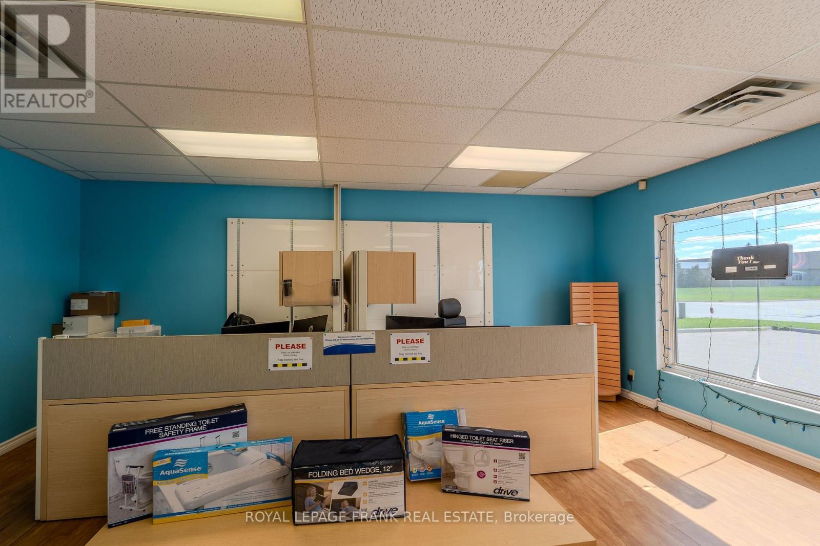90 Mclaughlin Road, Kawartha Lakes (Lindsay), Ontario  K9V 6B5 - Photo 13 - X12140610