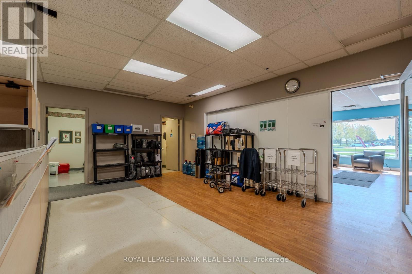 90 Mclaughlin Road, Kawartha Lakes (Lindsay), Ontario  K9V 6B5 - Photo 17 - X12140610