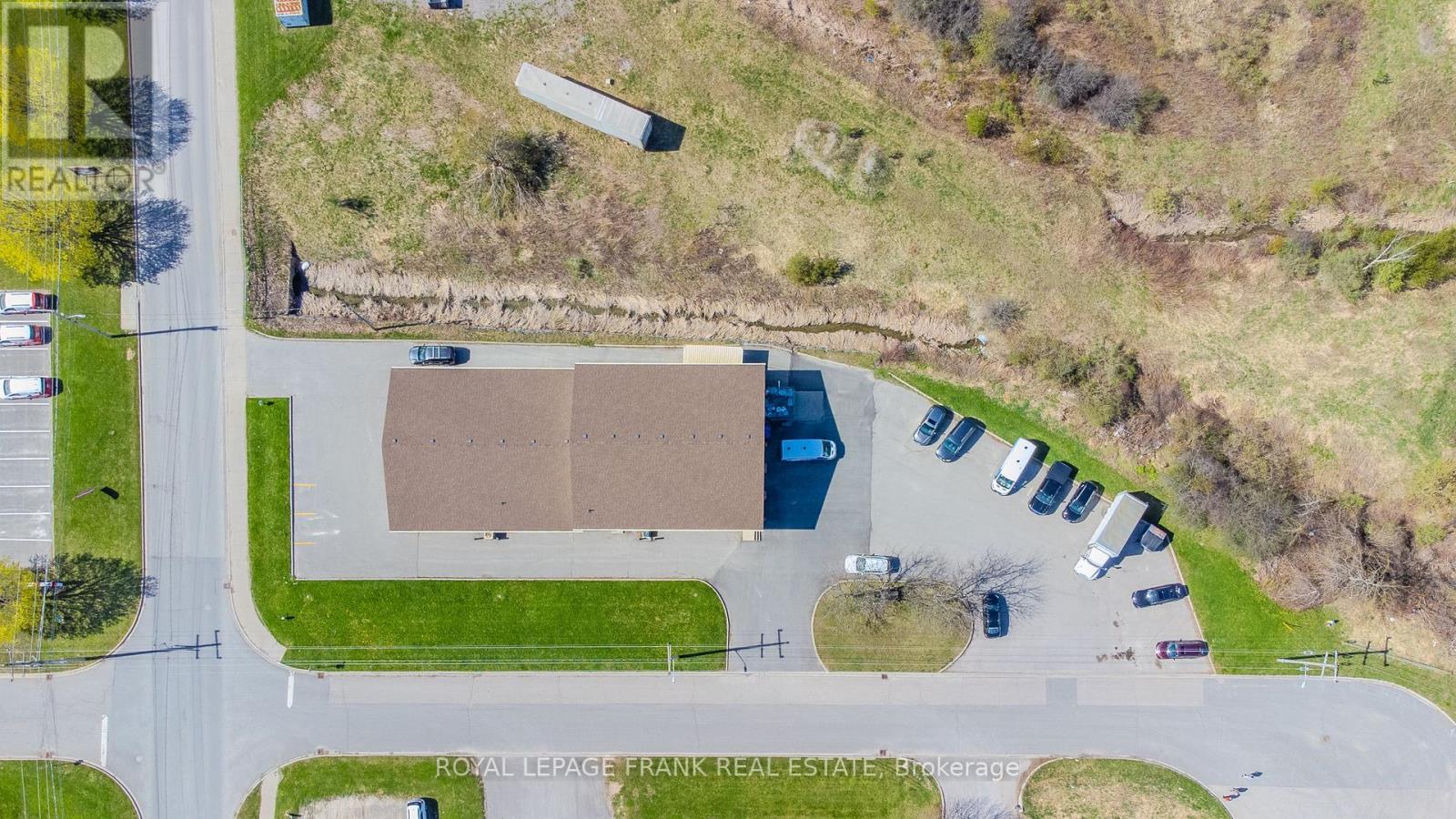 90 Mclaughlin Road, Kawartha Lakes (Lindsay), Ontario  K9V 6B5 - Photo 44 - X12140610