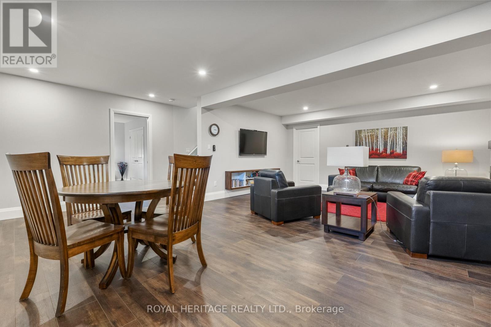 16 Regent Street, Kawartha Lakes (Lindsay), Ontario  K9V 3T7 - Photo 24 - X12140639