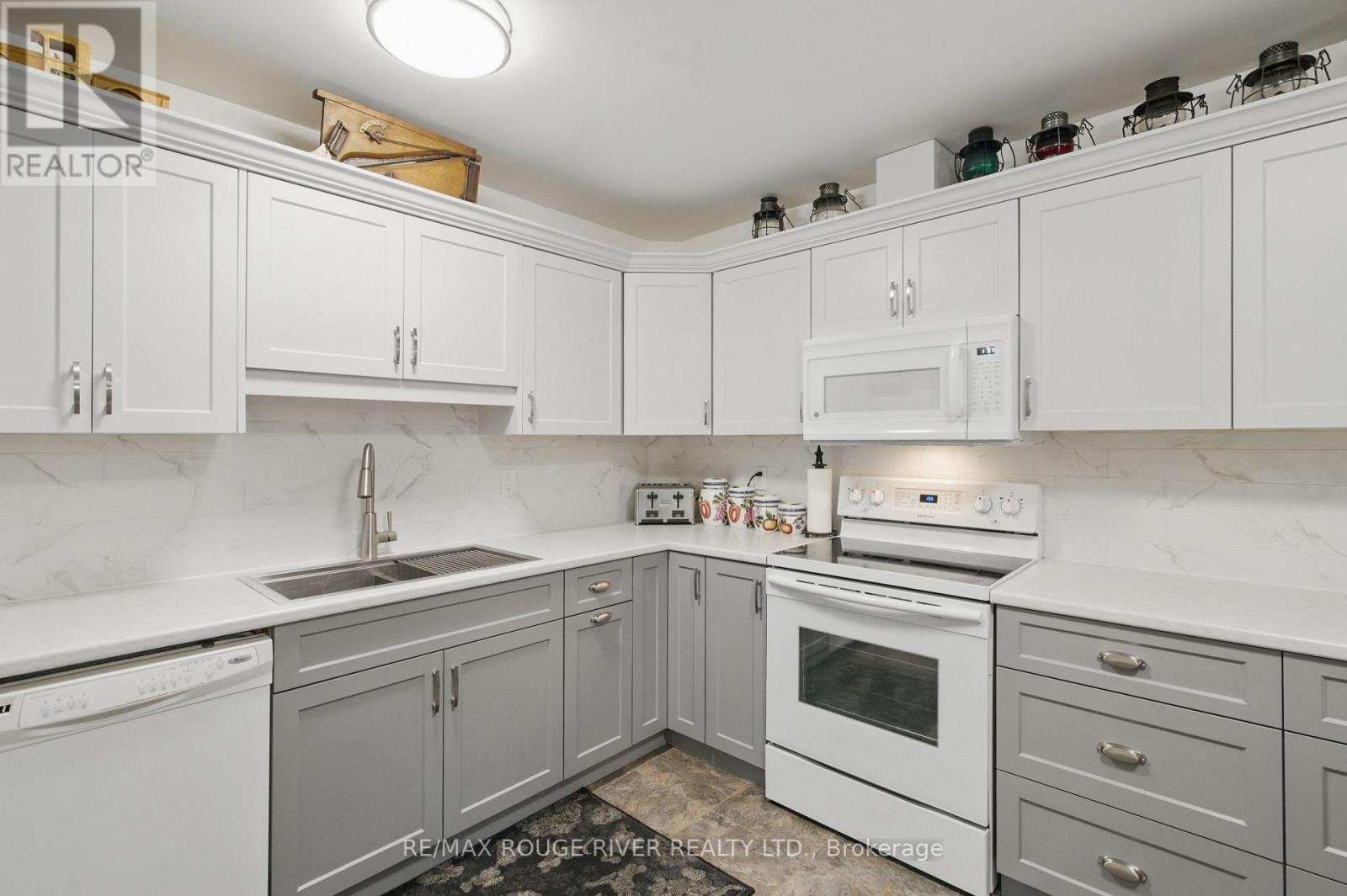 222 - 475 Parkhill Road W, Peterborough Central (North), Ontario  K9H 7M5 - Photo 16 - X12140598