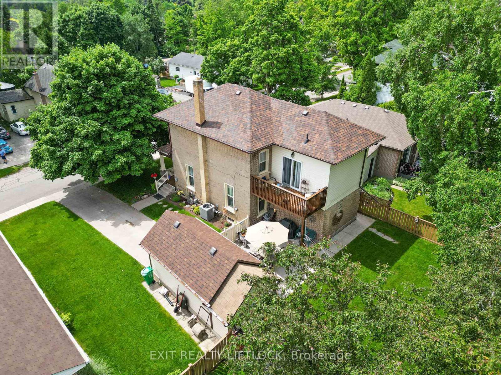 218 Lee Street, Peterborough North (South), Ontario  K9H 5N9 - Photo 29 - X12140850
