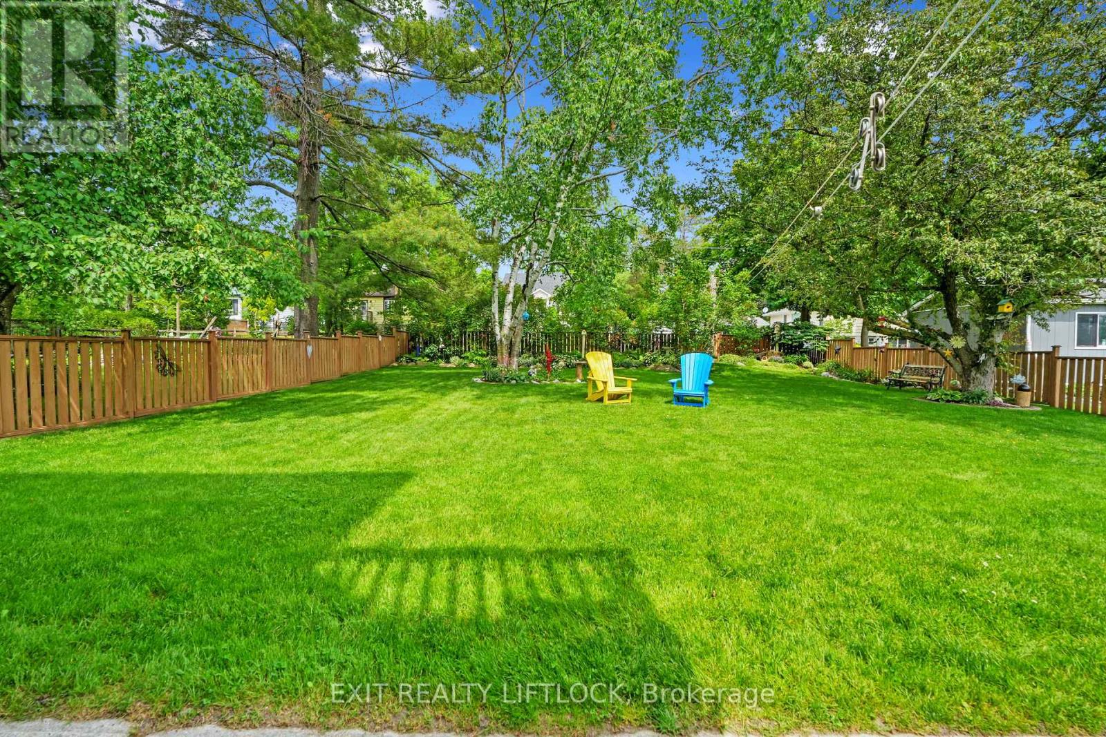 218 Lee Street, Peterborough North (South), Ontario  K9H 5N9 - Photo 34 - X12140850