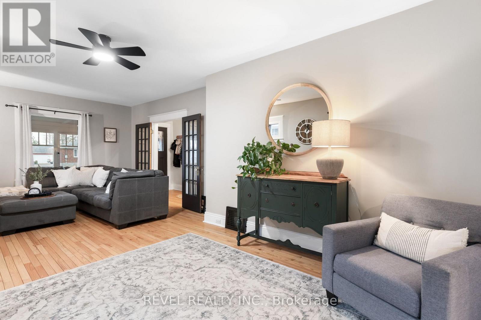 50.5 Regent Street, Kawartha Lakes (Lindsay), Ontario  K9V 3V2 - Photo 10 - X12140851