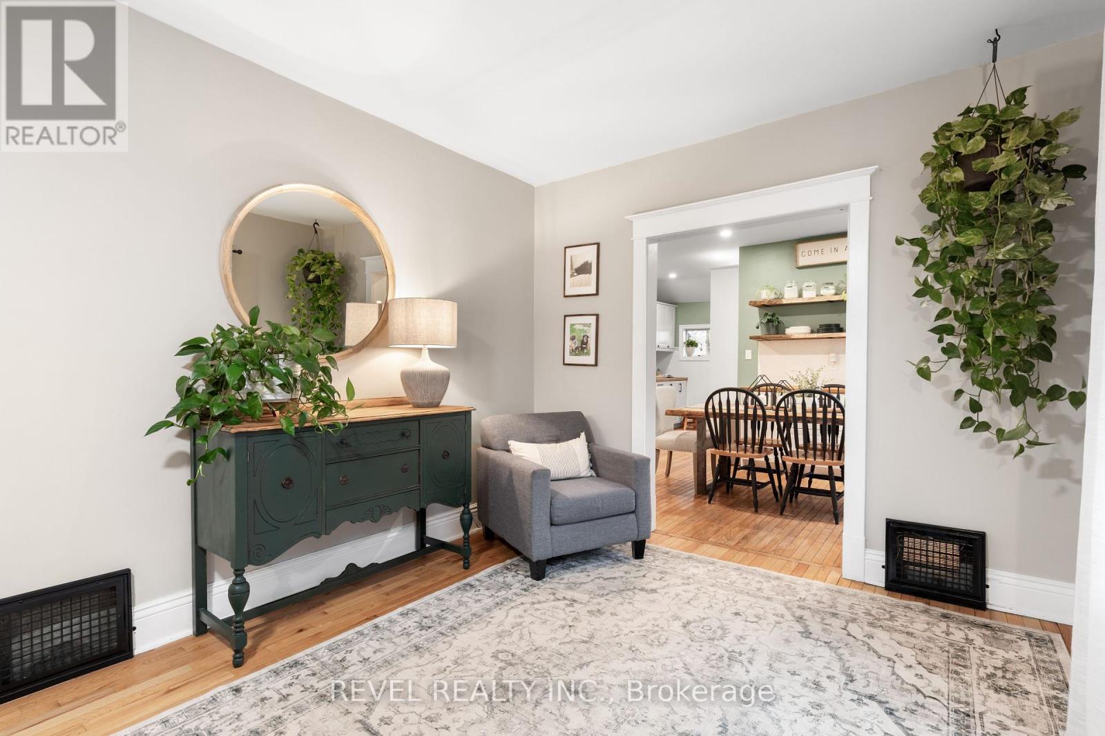 50.5 Regent Street, Kawartha Lakes (Lindsay), Ontario  K9V 3V2 - Photo 11 - X12140851