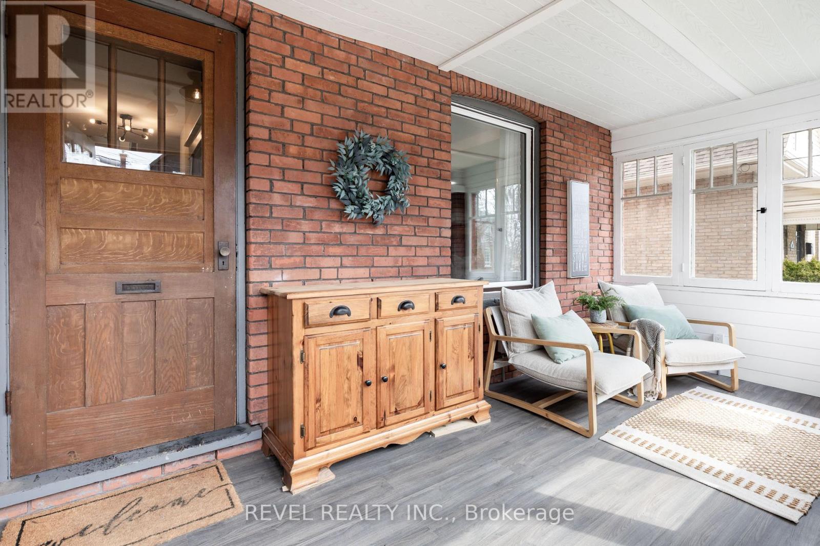 50.5 Regent Street, Kawartha Lakes (Lindsay), Ontario  K9V 3V2 - Photo 3 - X12140851