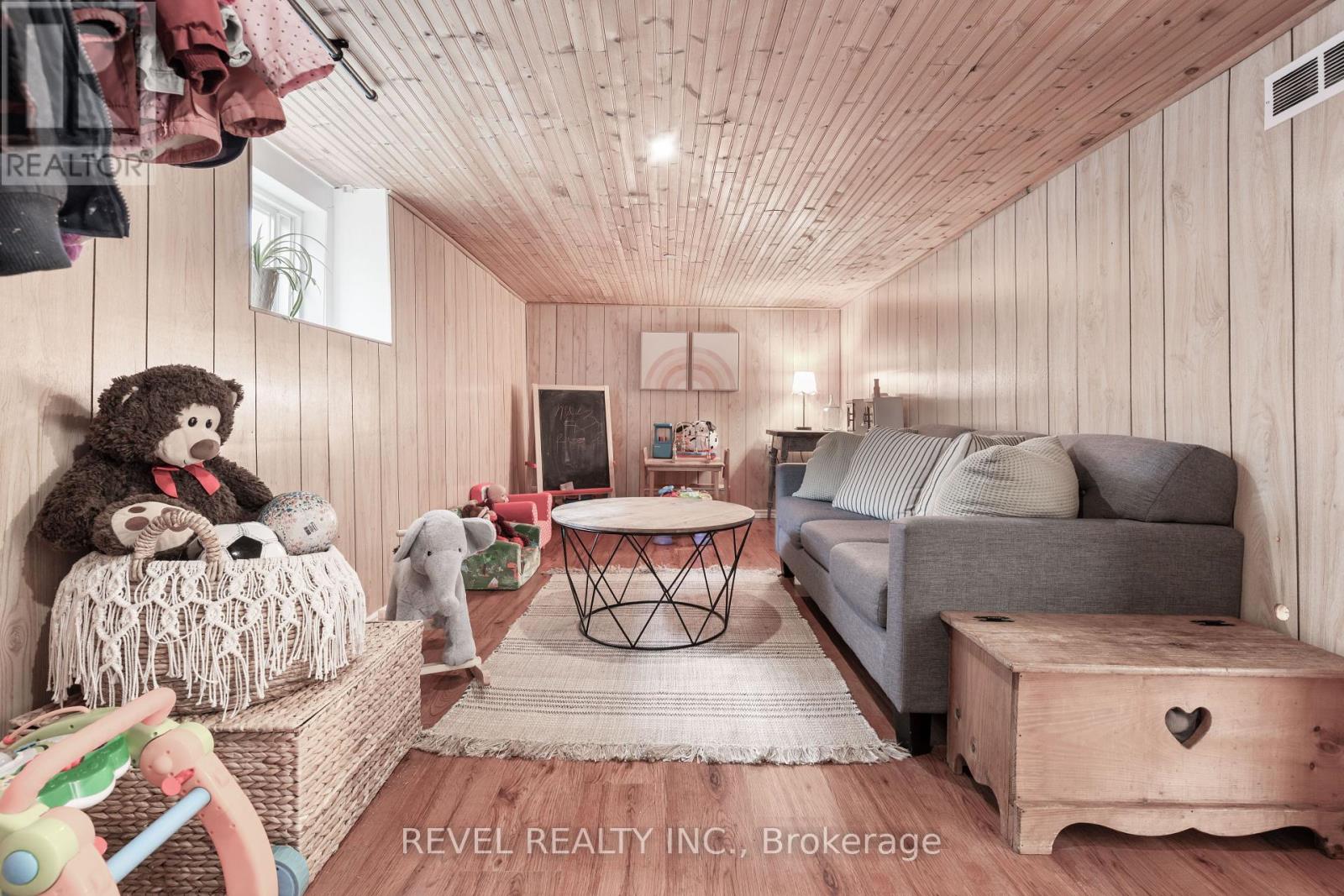 50.5 Regent Street, Kawartha Lakes (Lindsay), Ontario  K9V 3V2 - Photo 34 - X12140851