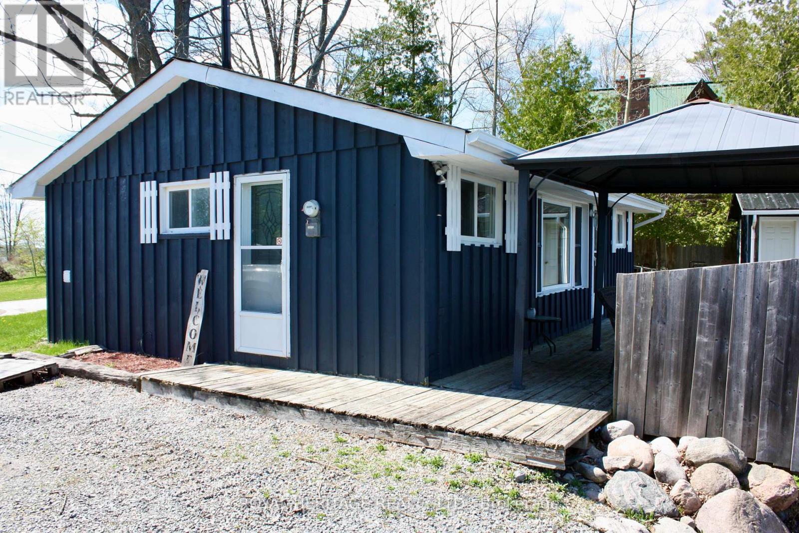 837 Fife's Bay Marina Lane, Selwyn, Ontario  K9J 6X3 - Photo 42 - X12140866