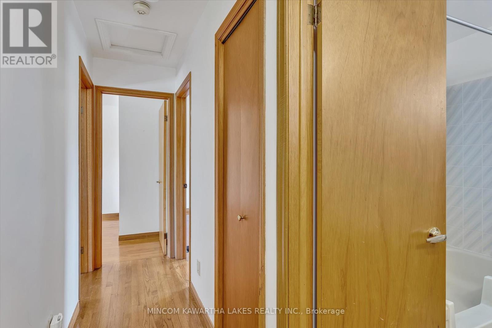 1914 Parkwood Circle, Peterborough West (North), Ontario  K9J 8C6 - Photo 22 - X12141077