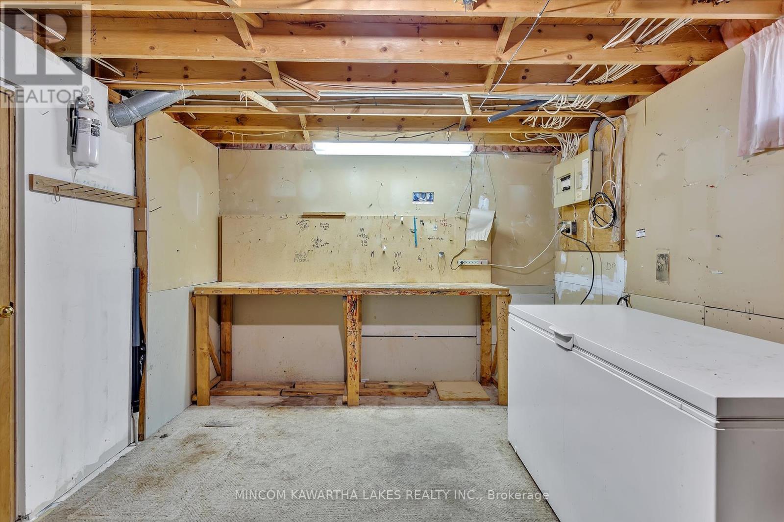 1914 Parkwood Circle, Peterborough West (North), Ontario  K9J 8C6 - Photo 40 - X12141077
